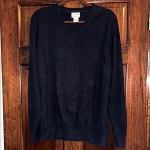 L.L. Bean Men's Deep Blue V-Neck Sweater